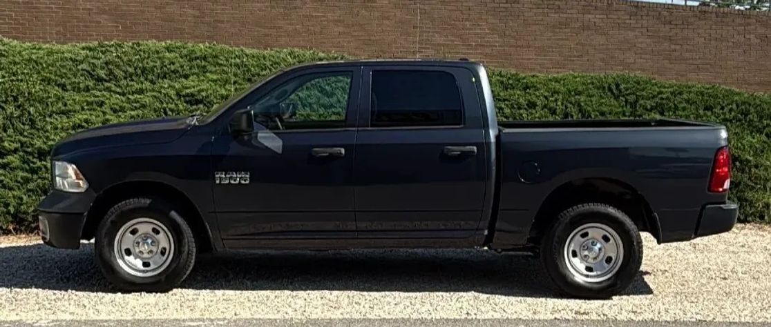 ram ram 1500 pickup 2018 1C6RR7KG2JS306744 image ram ram 1500 pickup 2018 1C6RR7KG2JS306744 image